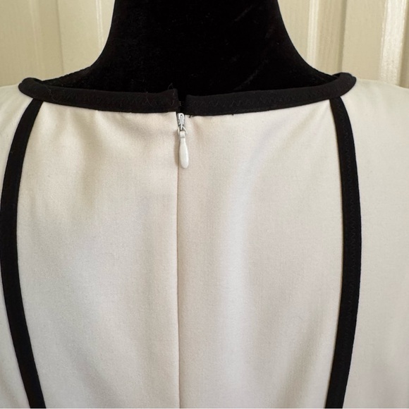 Calvin Klein Black and White Sleeveless Grid Midi Dress - Size: Large - Picture 9 of 12